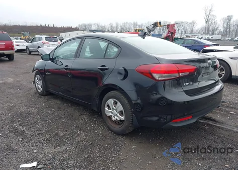 2018 Kia Forte Lx z USA, uszkodzony, nr VIN 3KPFL4A77JE226713